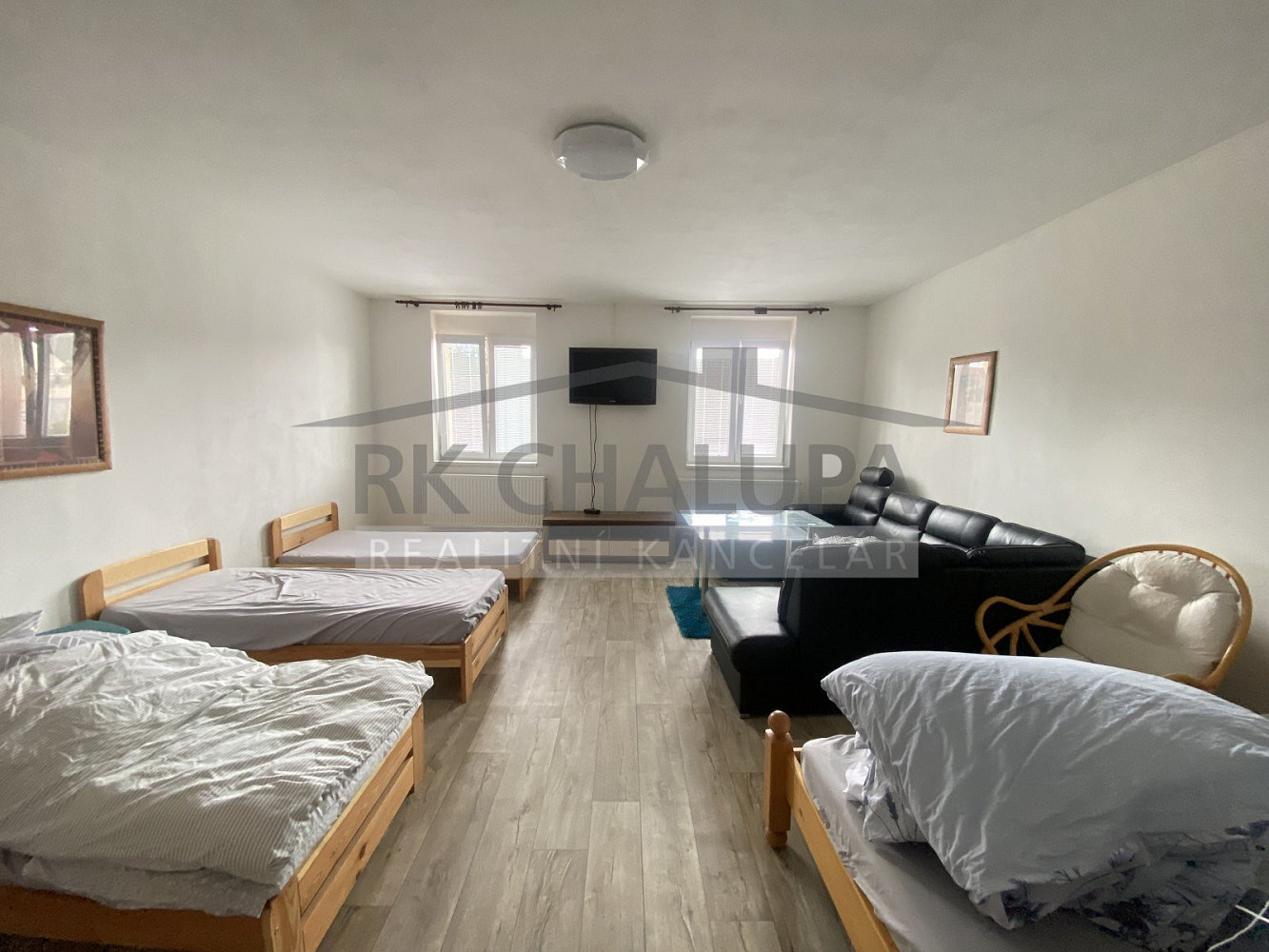 Prodej ubytovacího objektu 900 m² – fotografie 3