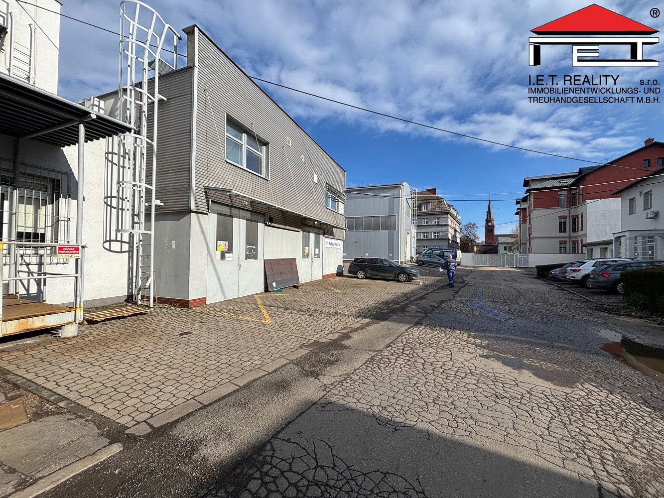Pronájem obchodních prostor 495 m² — photo 2