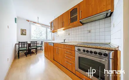 Prodej bytu 3+1 72 m², Stupkova, Olomouc - Neředín