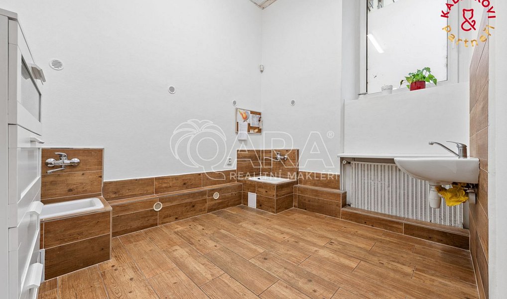 Prodej obchodních prostor 153 m², Brno – náhled fotky 13