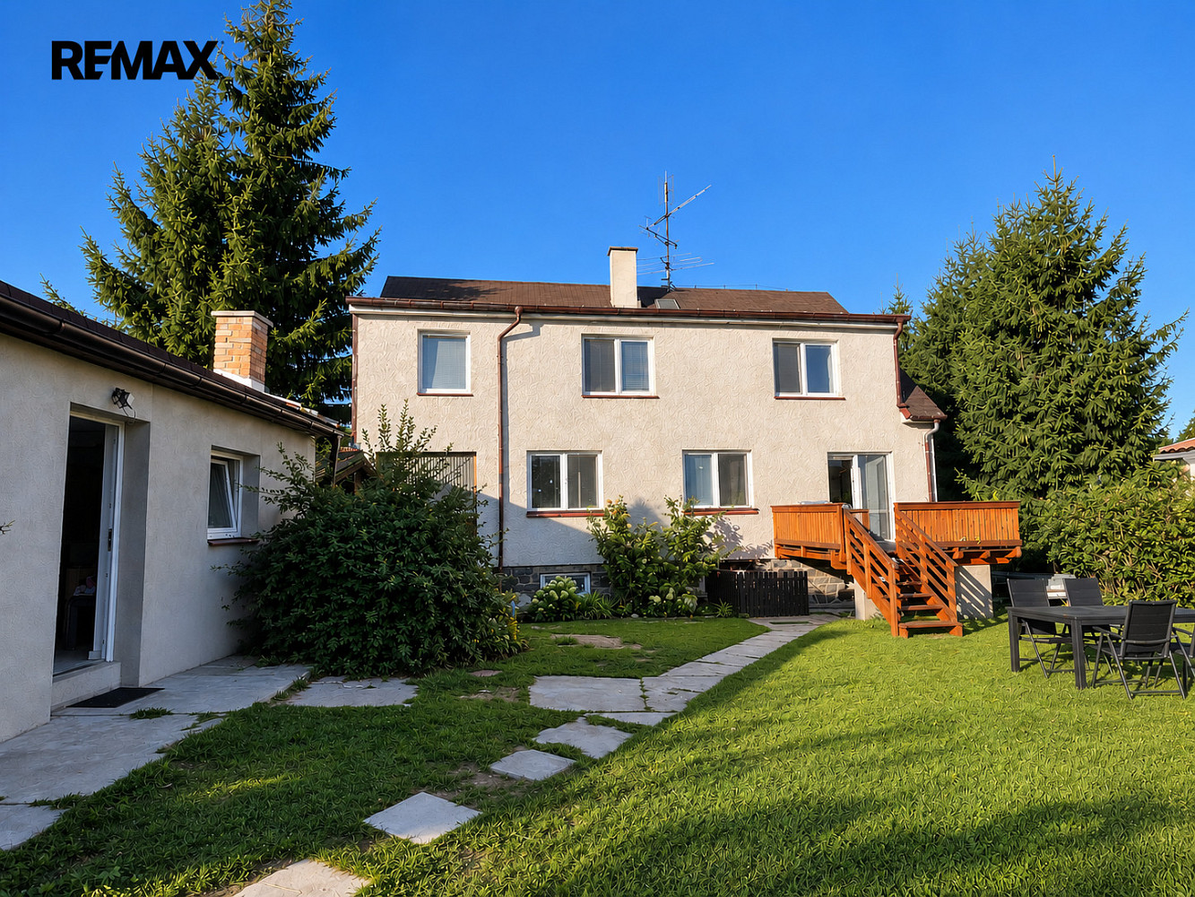 Prodej domu 186 m² s pozemkem 788 m² – fotografie 2