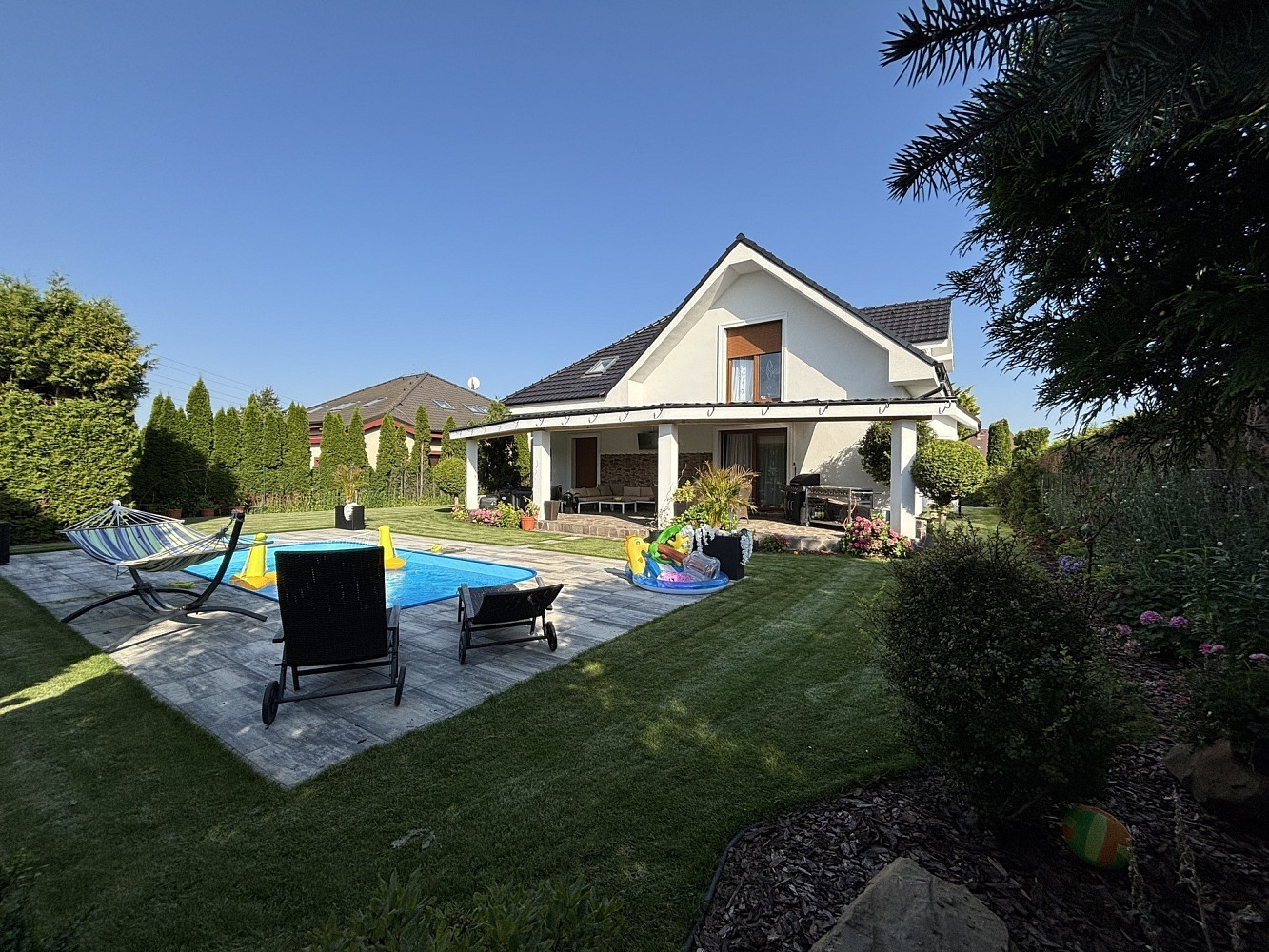 Prodej domu 320 m² s pozemkem 832 m² – fotografie 3