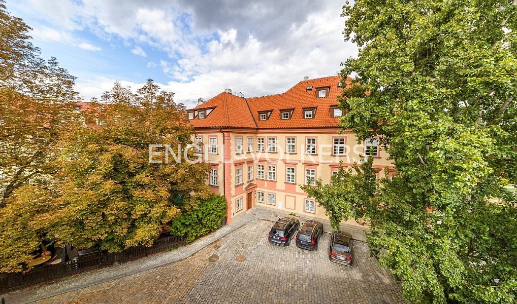 Pronájem bytu 2+kk 72 m², Praha – náhled fotky 11