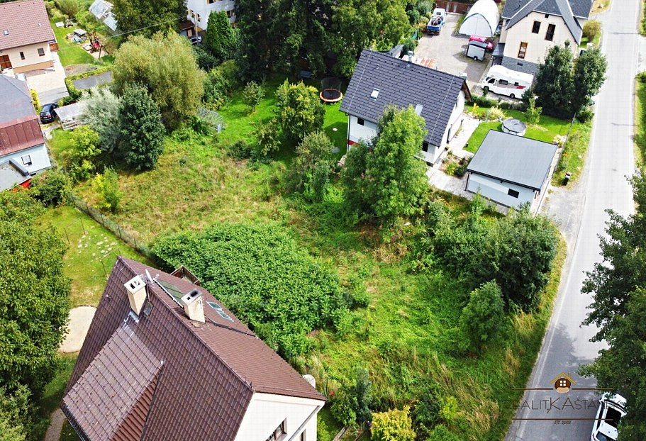 Prodej stavebního pozemku 1 166 m² – pohled 2