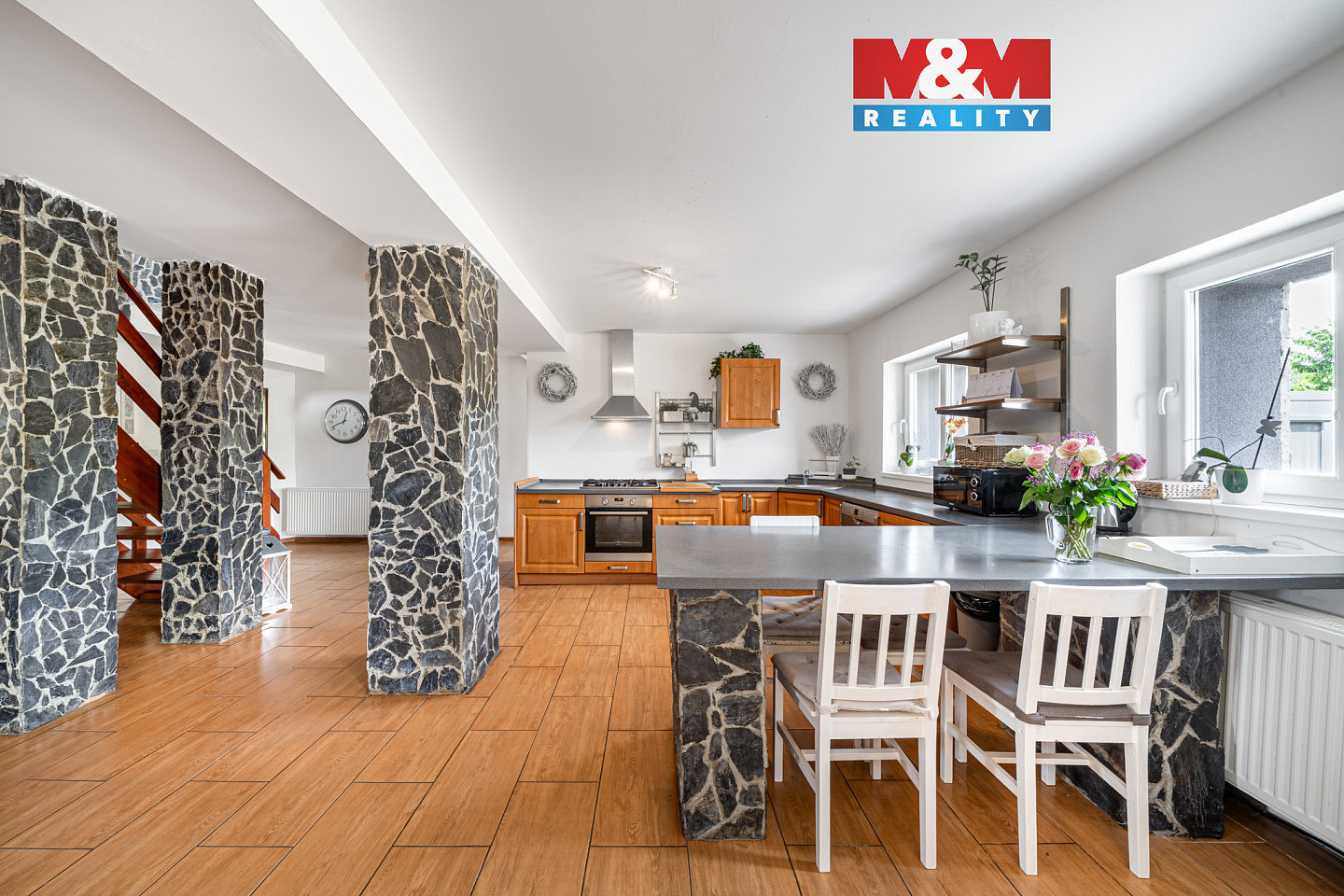 Prodej domu 312 m² s pozemkem 737 m²