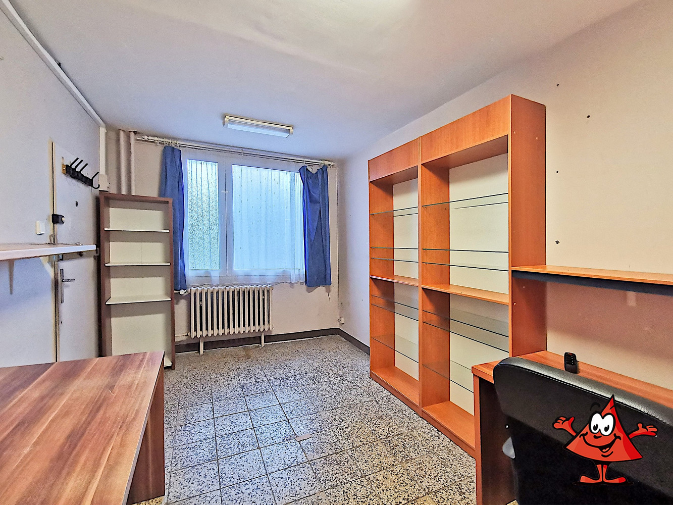 Pronájem kanceláře 13 m² – fotografie 3