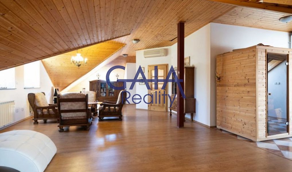 Prodej domu 354 m² s pozemkem 3 088 m², Strážovice – náhled fotky 14