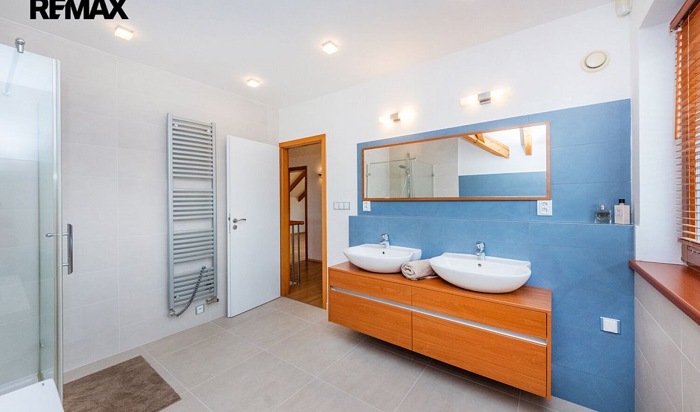 Prodej domu 300 m² s pozemkem 652 m², Praha – náhled fotky 26