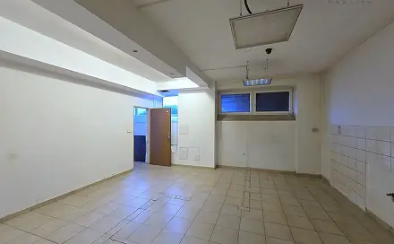 Pronájem obchodních prostor 39 m², Ing. Fr. Janečka, Týnec nad Sázavou, okres Benešov