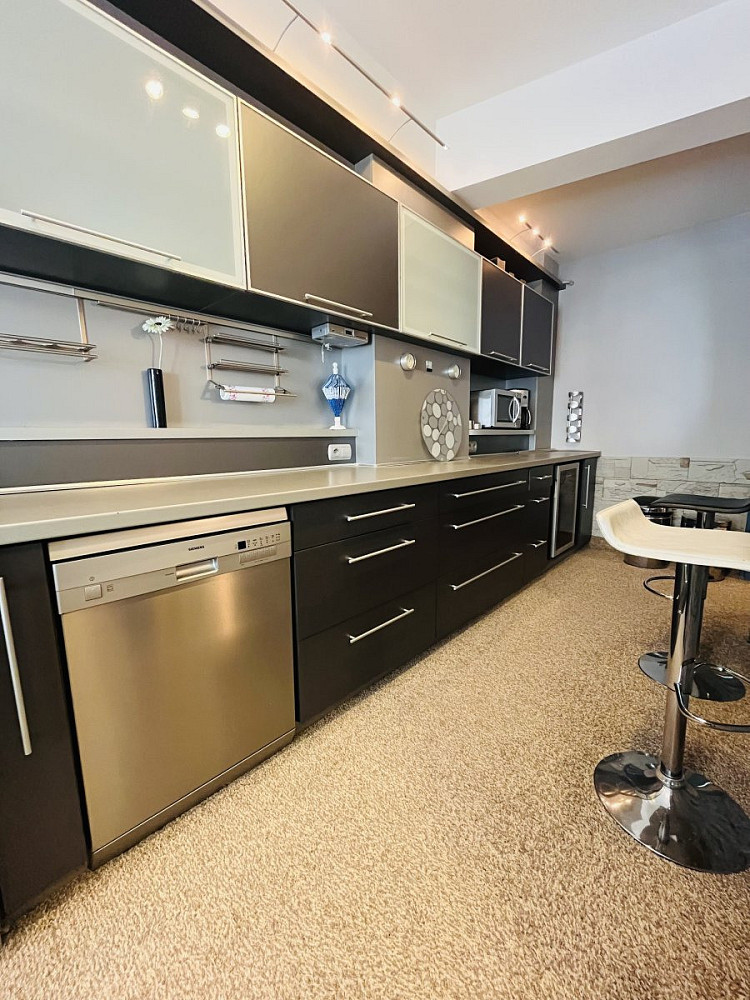 Pronájem bytu 3+1 86 m² – fotografie 3
