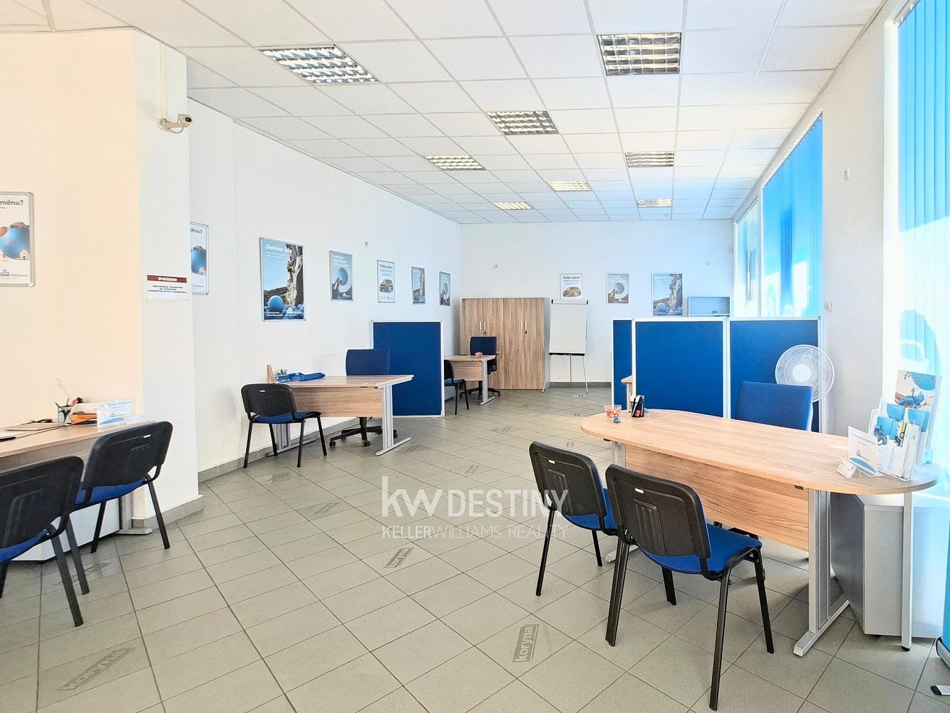 Pronájem obchodních prostor 110 m² — photo 2