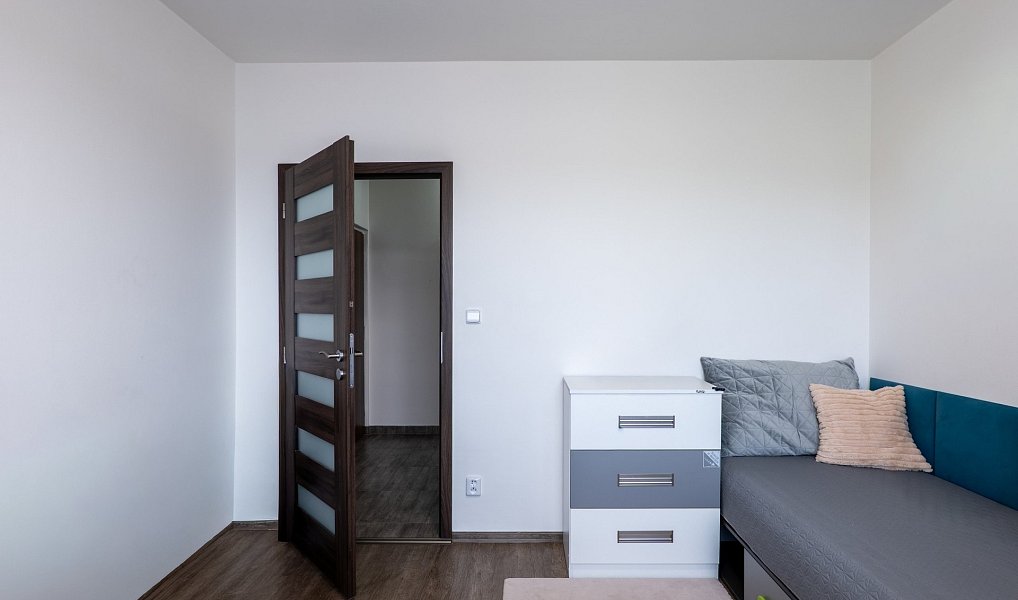 Prodej bytu 4+1 90 m², Trutnov – náhled fotky 8