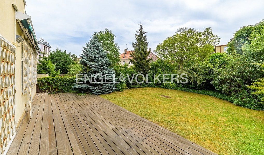 Pronájem domu 514 m² s pozemkem 644 m², Praha – náhled fotky 6