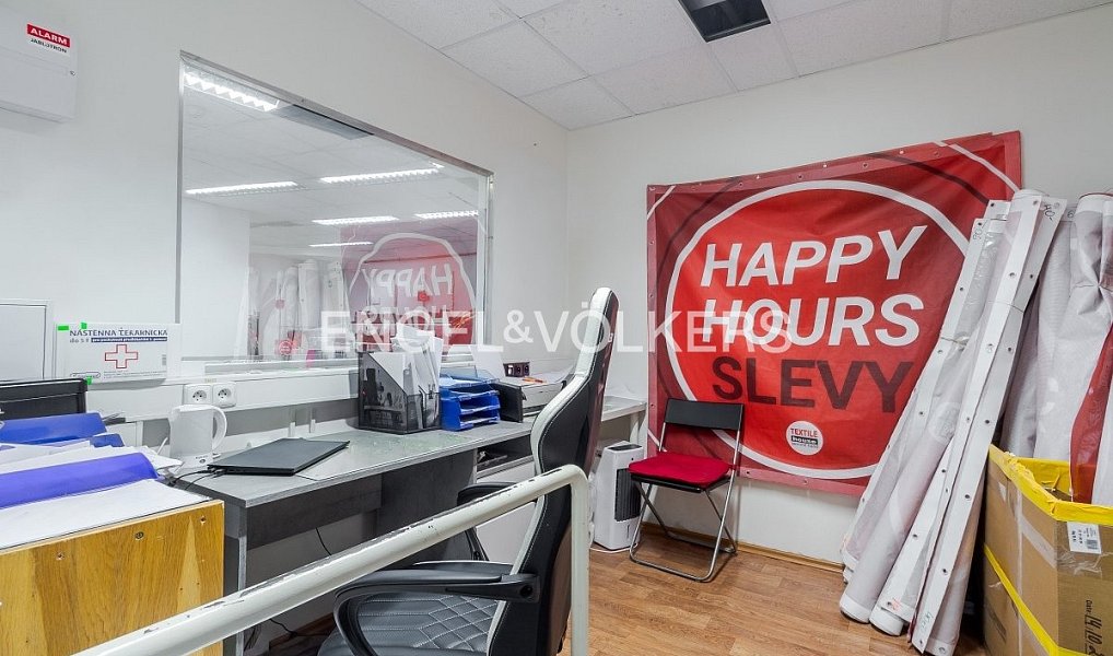 Pronájem obchodních prostor 323 m², Praha – náhled fotky 11