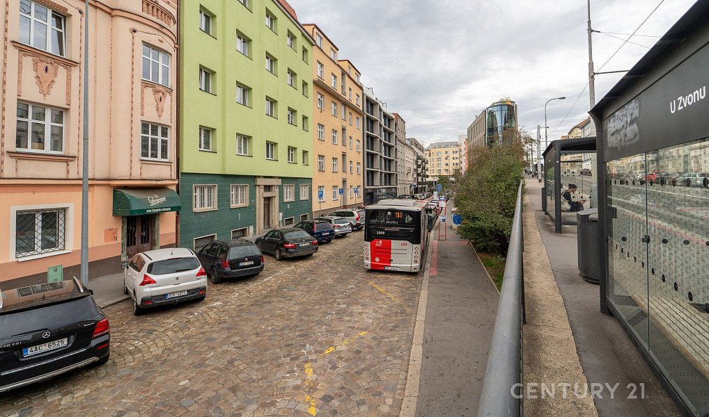Prodej bytu 3+1 93 m², Praha – náhled fotky 33