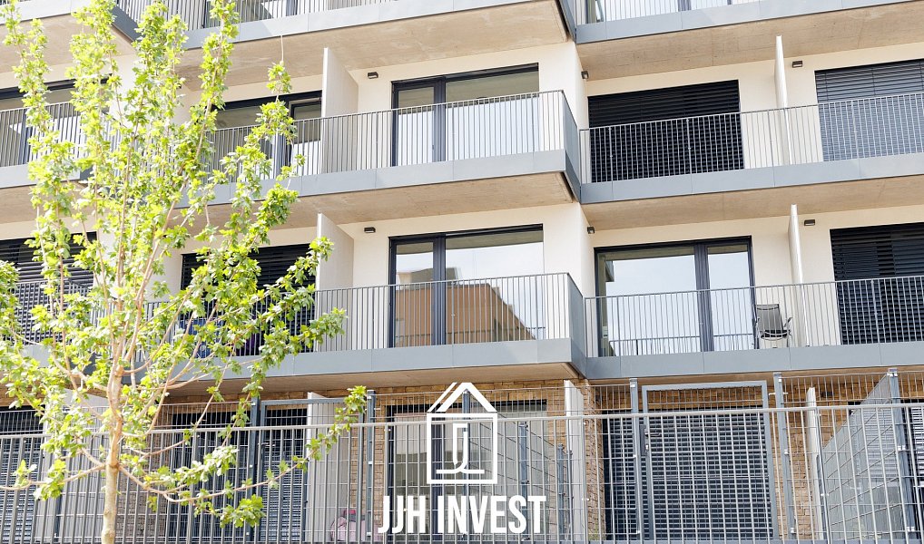 Prodej bytu 1+kk 30 m², Praha – náhled fotky 16