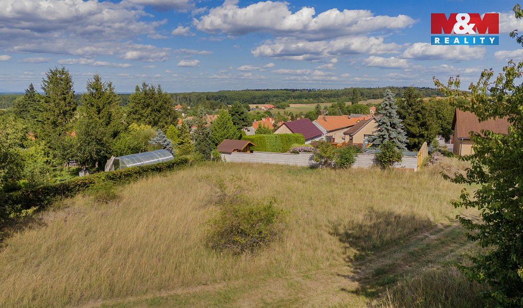 Prodej stavebního pozemku 637 m², Chrást – náhled fotky 2