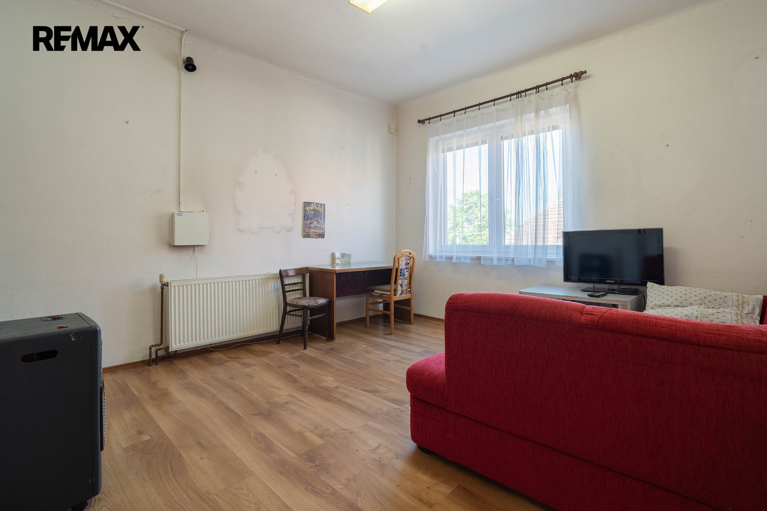 Prodej domu 200 m² s pozemkem 297 m² - Widok 3