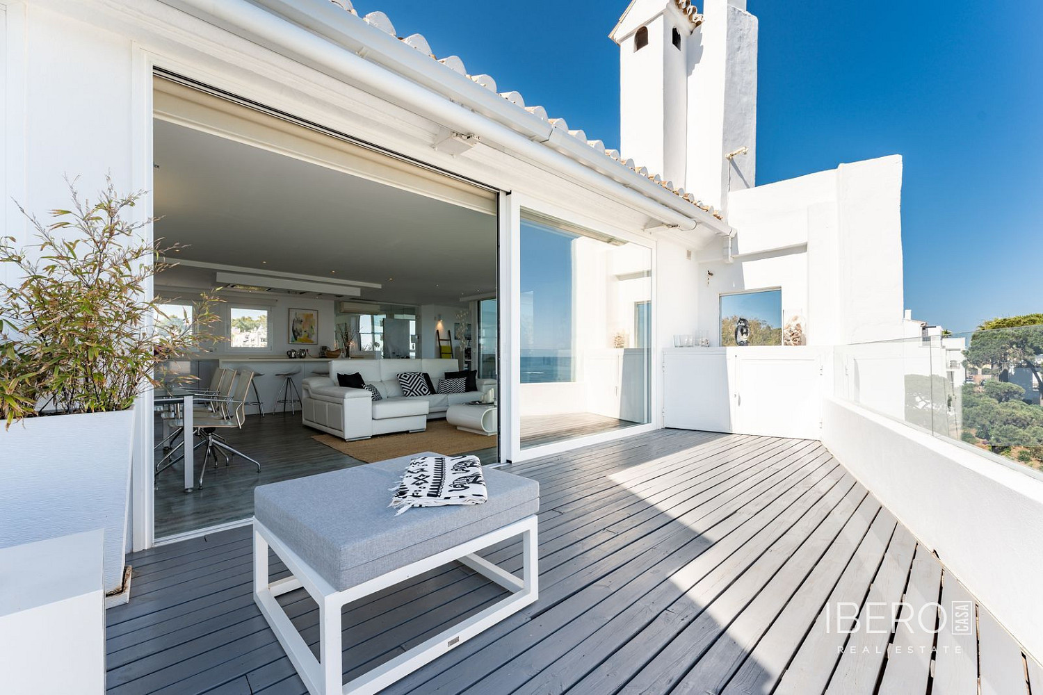 Piso 3+kk – Mijas, Urbanización Sitio de Calahonda - Vista 3