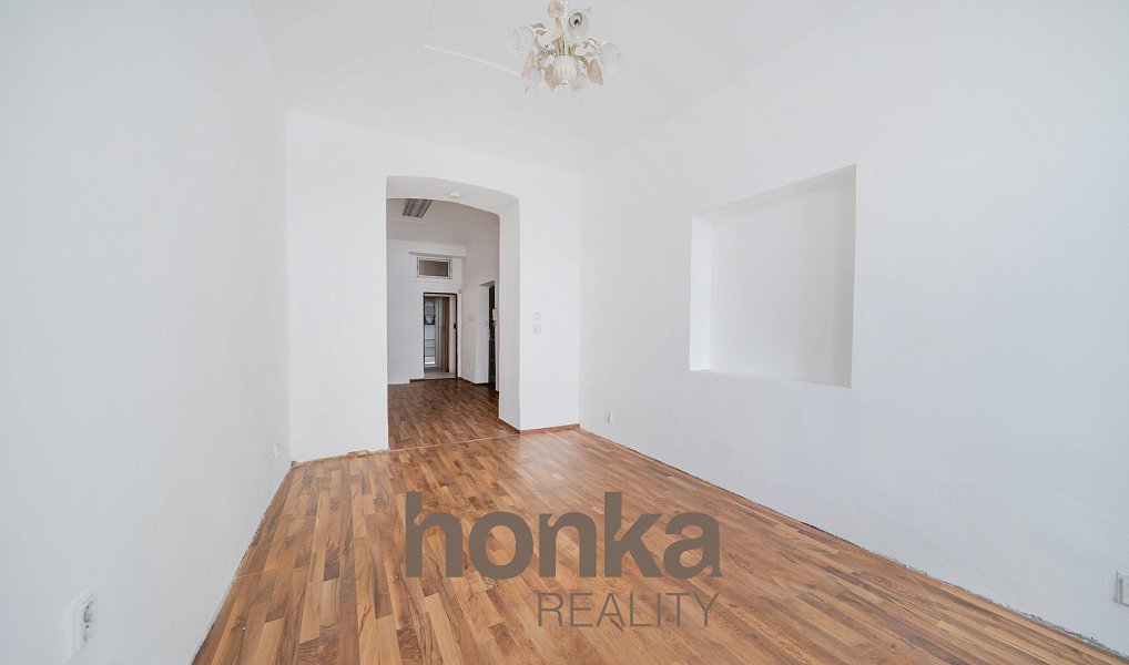 Prodej kanceláře 37 m², Praha – náhled fotky 2