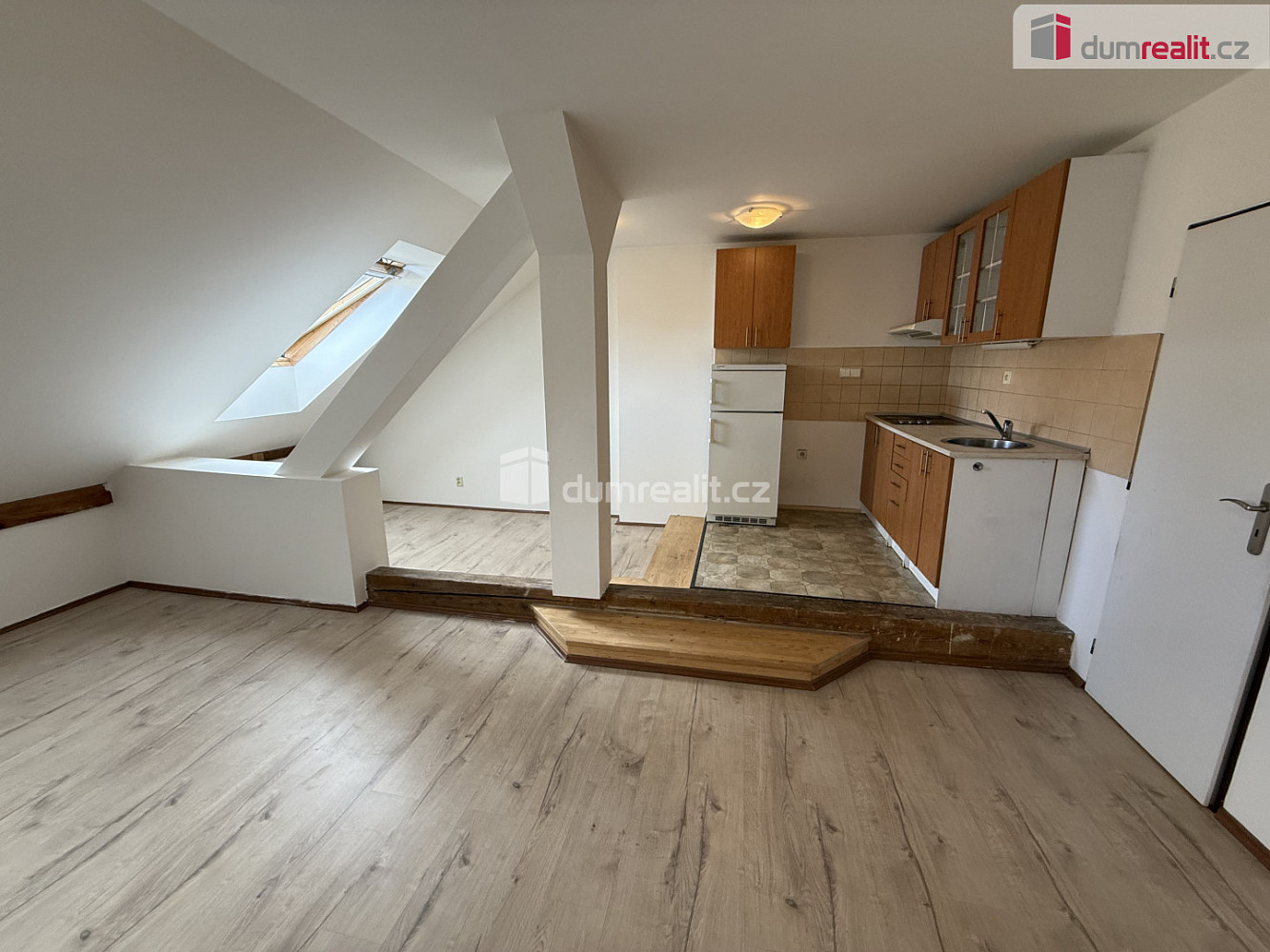 1 kambarių butas, 60 m²