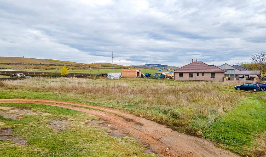 Prodej stavebního pozemku 1 804 m², Březí – náhled fotky 4
