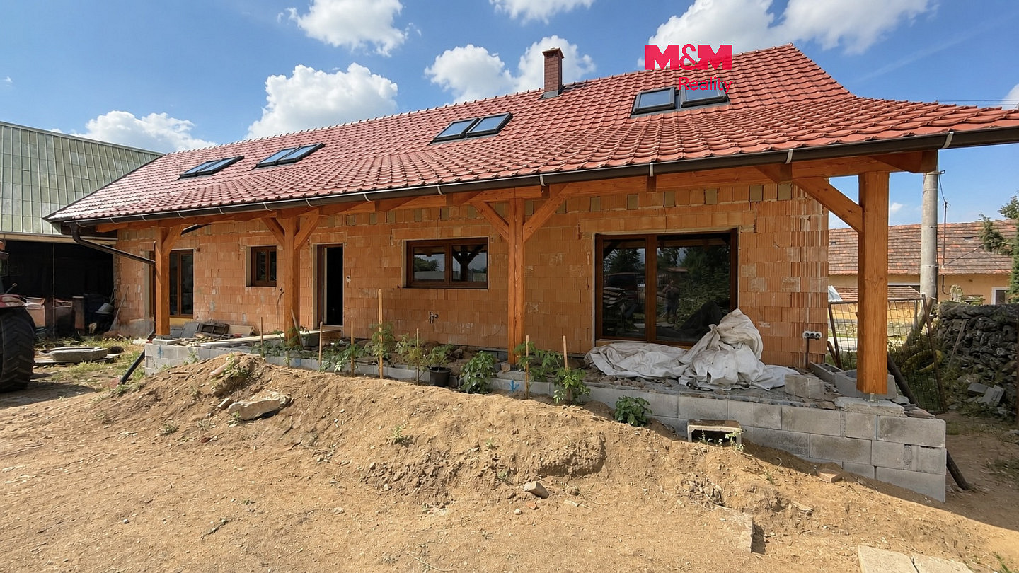 Prodej domu 150 m² s pozemkem 827 m²