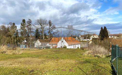 Prodej stavebního pozemku 1 531 m², Lišov - Hůrky, okres České Budějovice