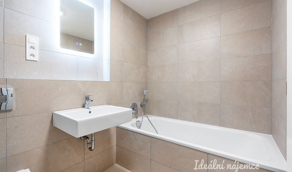 Pronájem bytu 3+kk 73 m², Kladno – náhled fotky 10