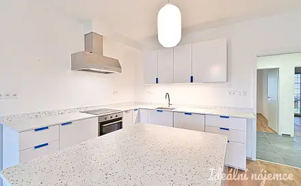 Pronájem bytu 3+kk 86 m²