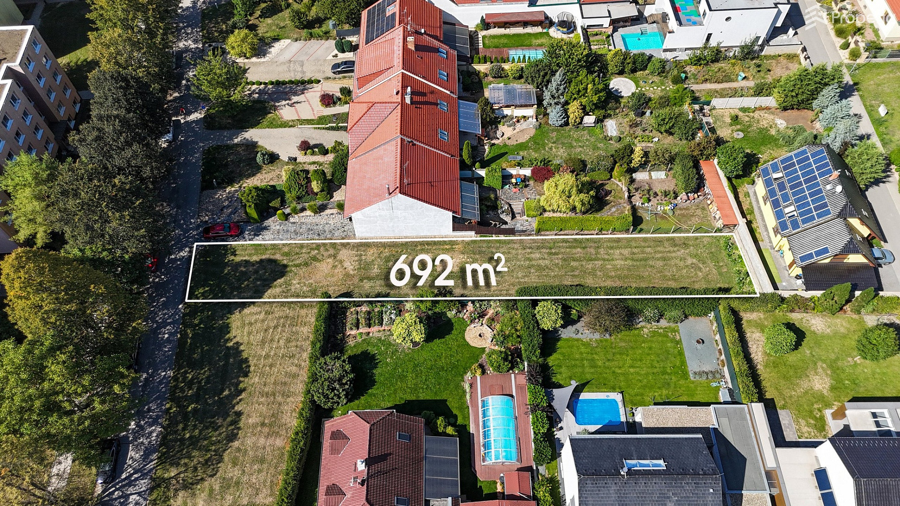 Prodej stavebního pozemku 692 m²