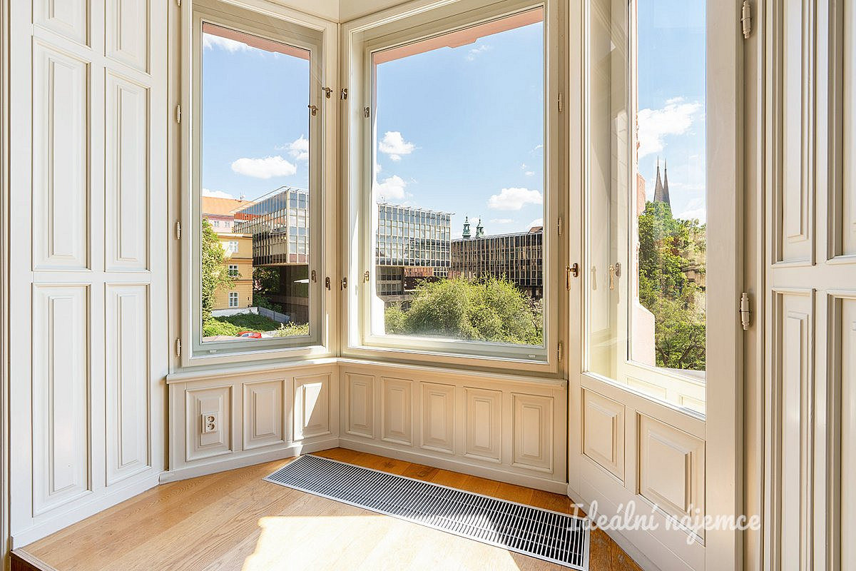 Pronájem bytu 3+kk 94 m² — photo 3