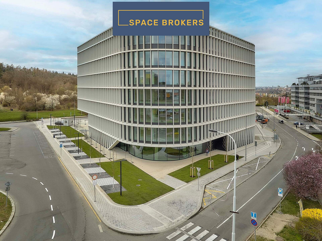 Pronájem kanceláře 1 659 m²