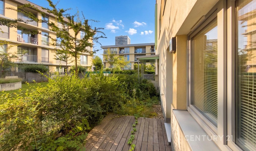 Prodej bytu 2+kk 66 m², Praha – náhled fotky 9