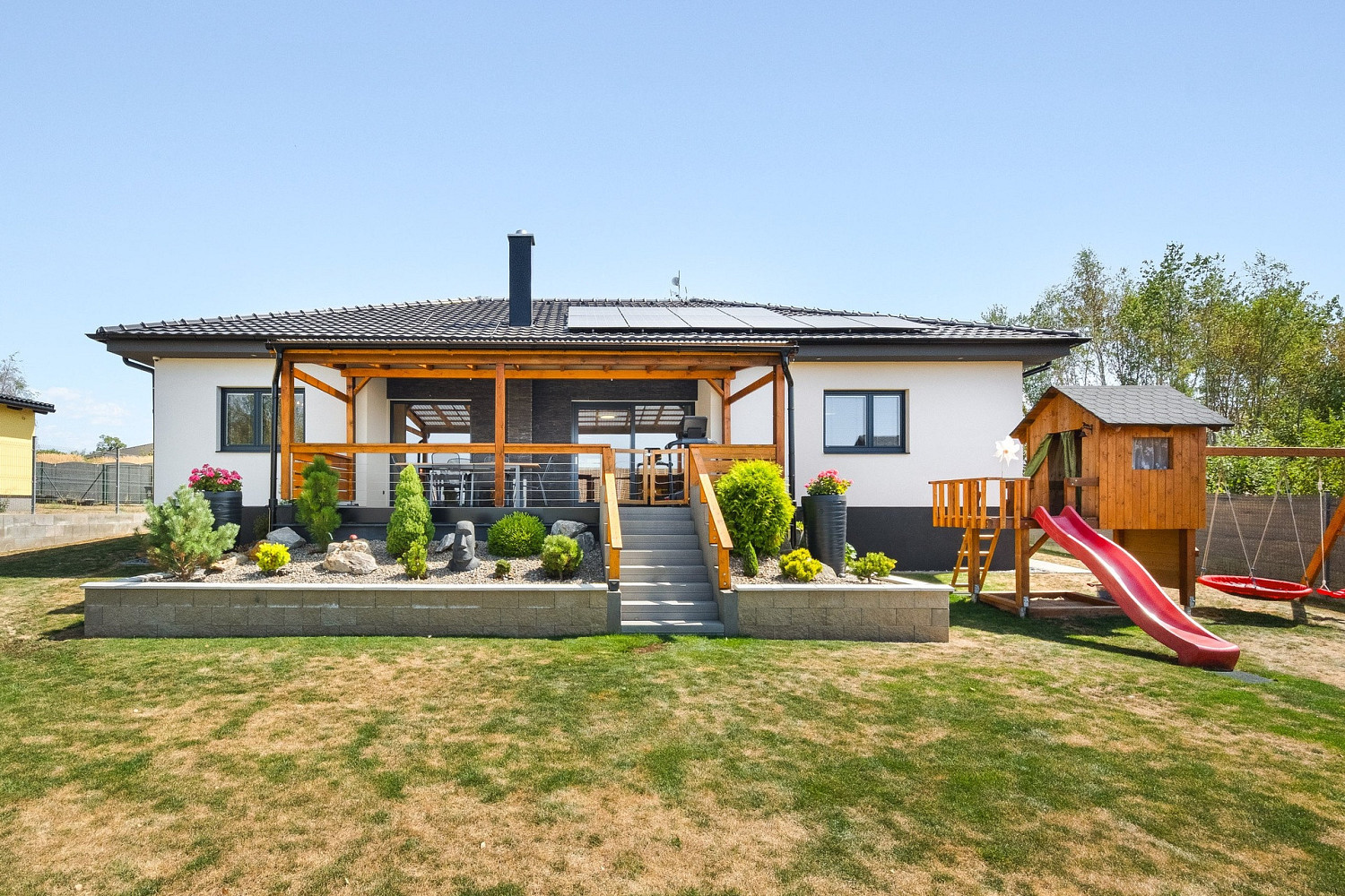 Prodej domu 148 m² s pozemkem 1 095 m²