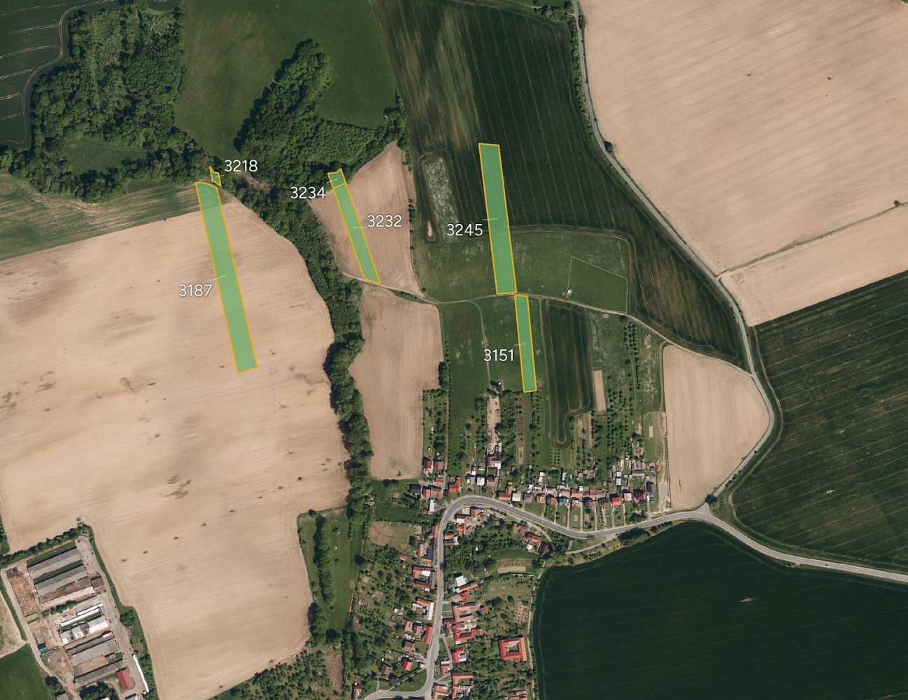Prodej pole 7 122 m²
