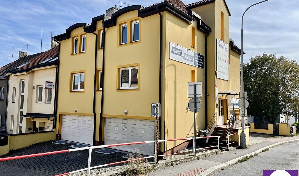 Pronájem kanceláře 112 m², Praha – náhled fotky 3