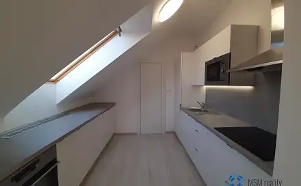 Pronájem bytu 4+1 98 m²