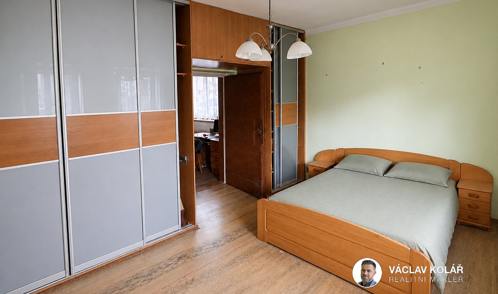 Prodej domu 196 m² s pozemkem 805 m², Stěžery – náhled fotky 23