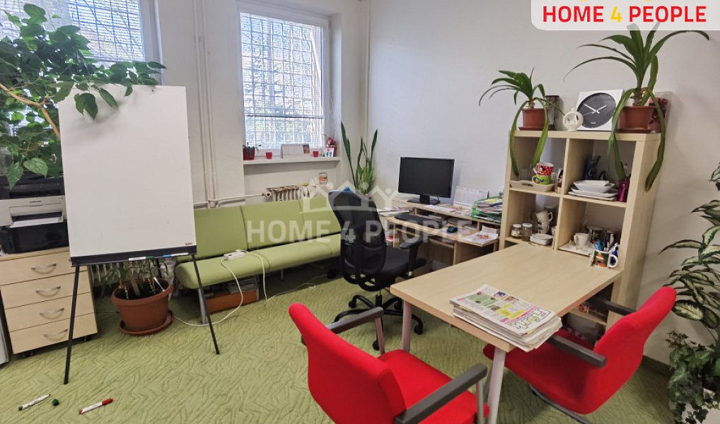Pronájem obchodních prostor 42 m², Kladno – náhled fotky 3
