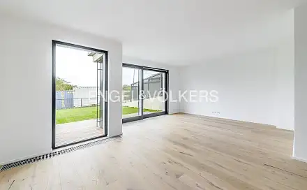 Pronájem domu 194 m² s pozemkem 226 m², Krejčova, Praha 5 - Košíře