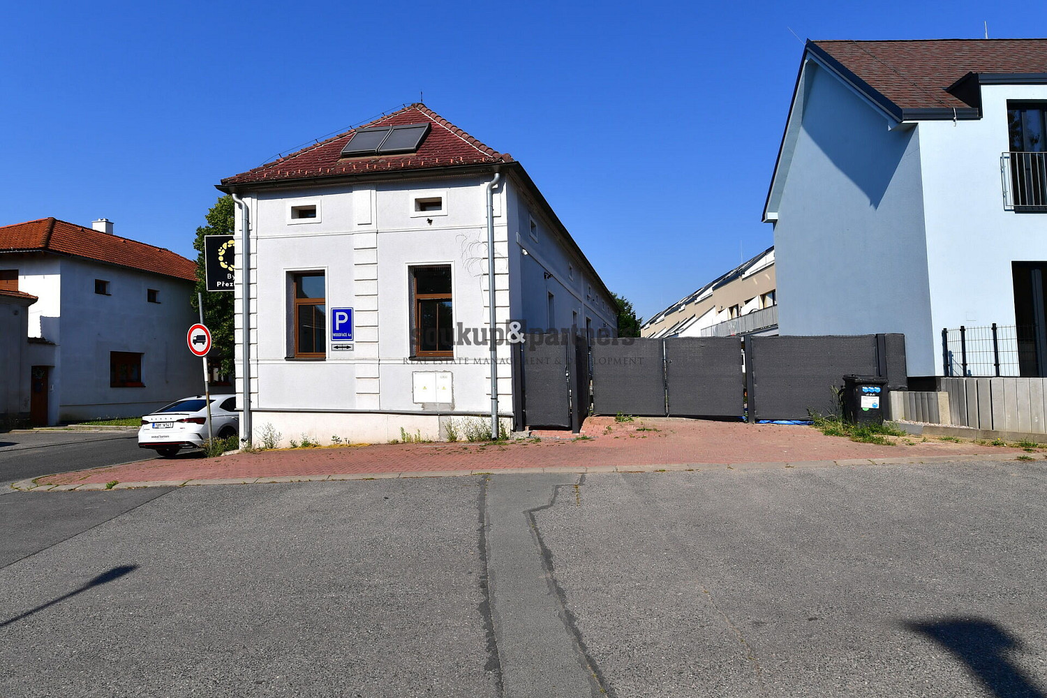 Prodej domu 250 m² s pozemkem 351 m² – fotografie 3