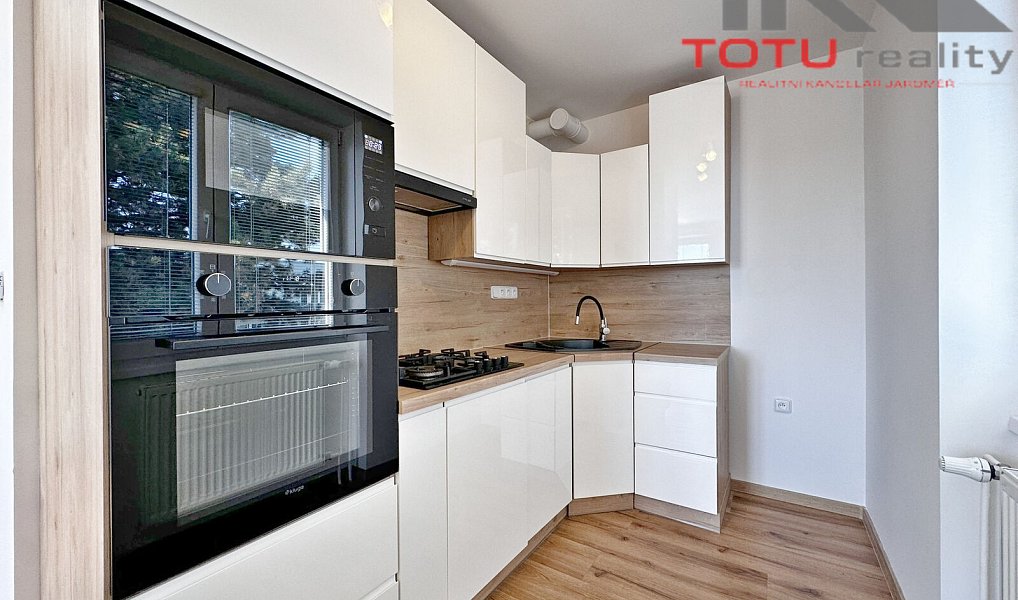 Pronájem bytu 3+kk 70 m², Jaroměř – náhled fotky 2