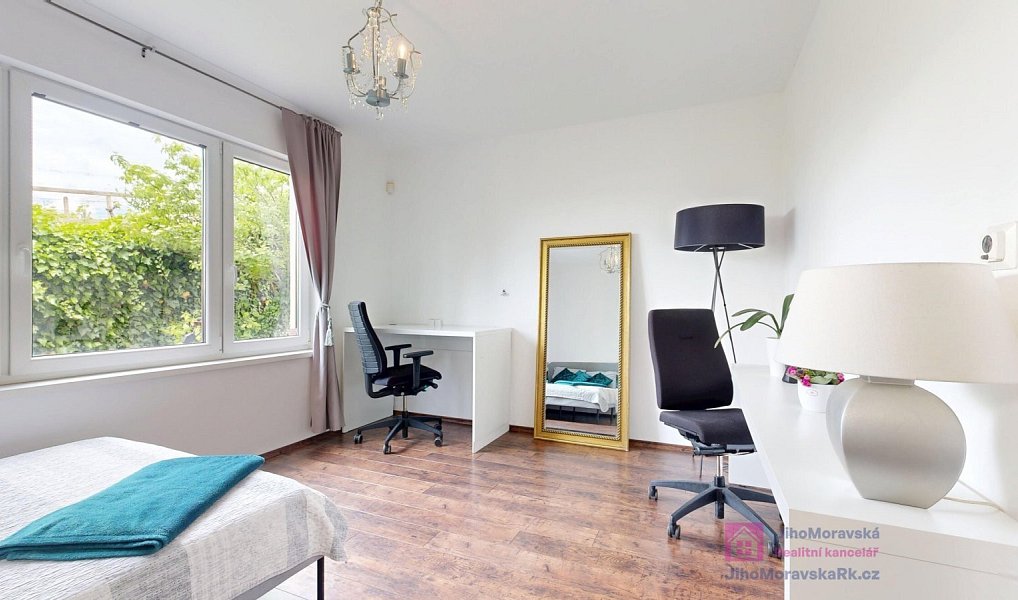 Prodej domu 252 m² s pozemkem 1 211 m², Valtice – náhled fotky 13