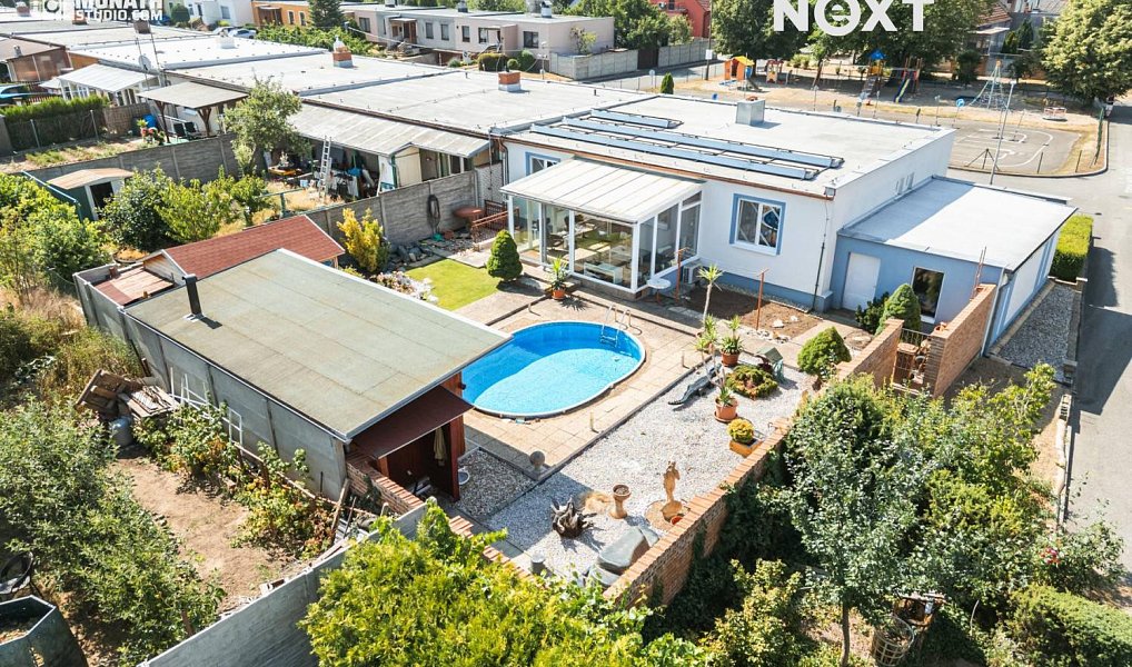 Prodej domu 196 m² s pozemkem 592 m², Tvrdonice – náhled fotky 3