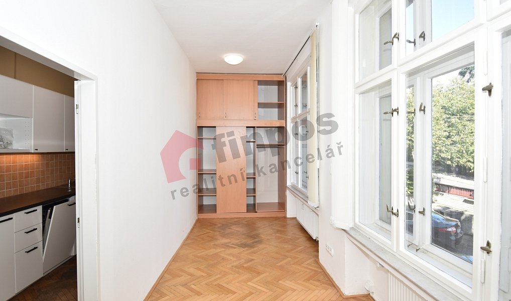 Pronájem kanceláře 136 m², Praha – náhled fotky 4