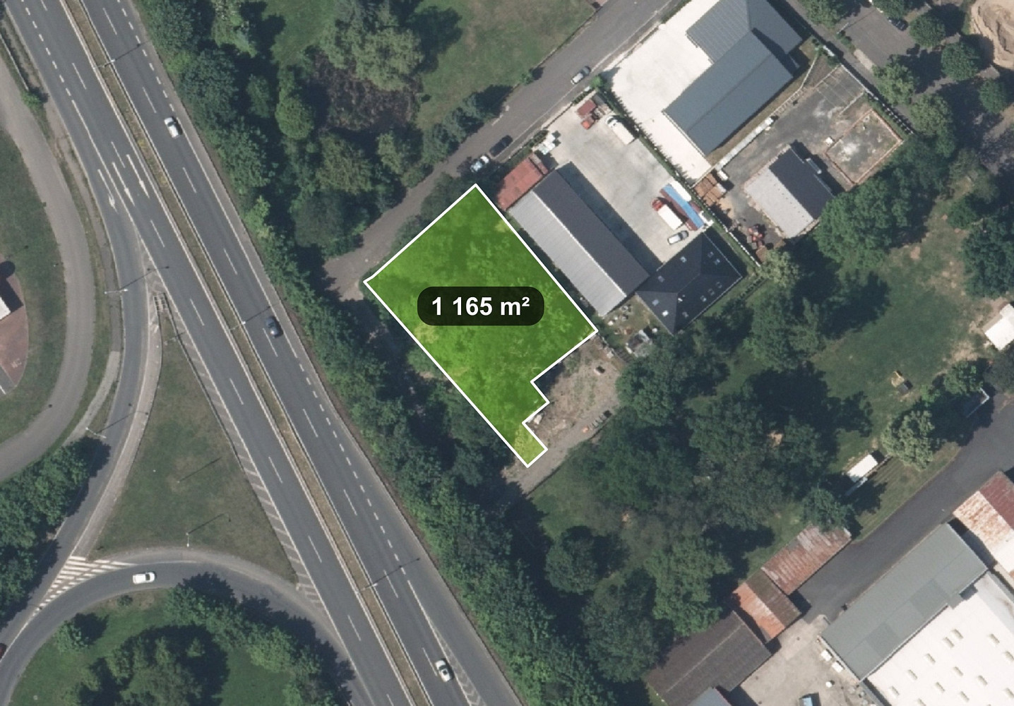 Prodej komerčního pozemku 1 165 m²