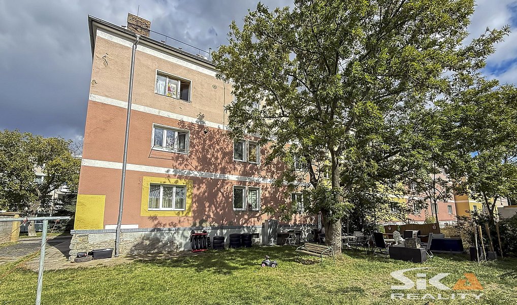 Prodej bytu 1+kk 34 m², Louny – náhled fotky 4
