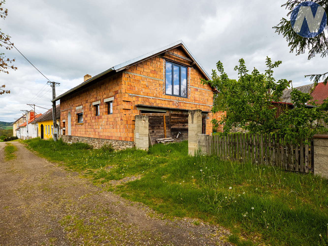 Prodej domu 218 m² s pozemkem 551 m² — photo 2