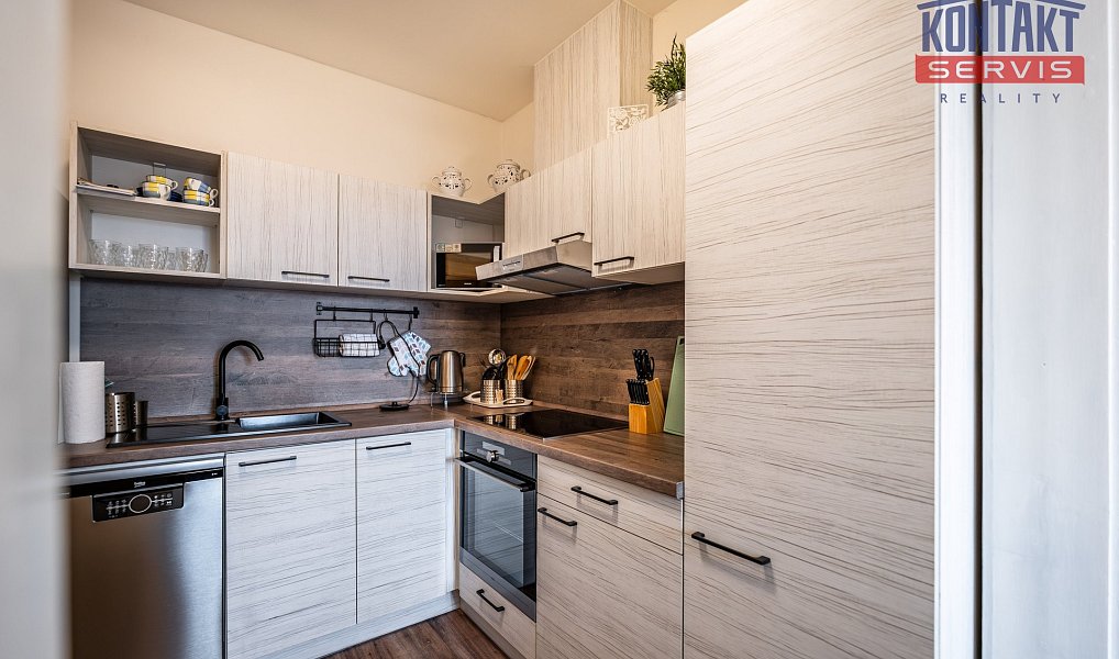 Prodej domu 660 m² s pozemkem 971 m², Stachy – náhled fotky 55